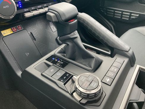 New 2026 Toyota 4Runner TRD Off-Road Premium AWD/4WD image 28