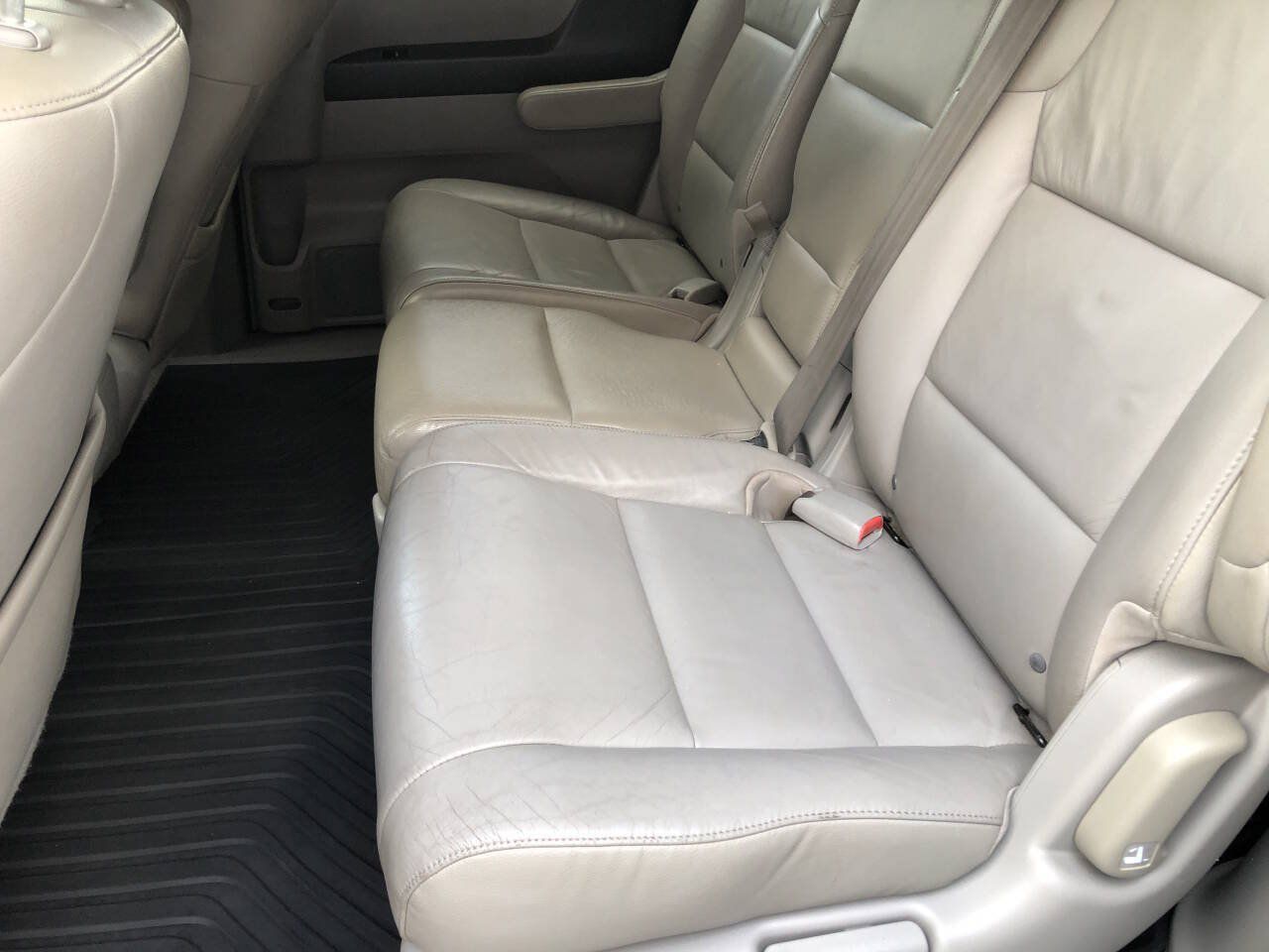 Used 2013 Honda Odyssey Touring image 16
