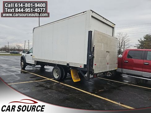 Used 2019 Ford F550 2WD Regular Cab Super Duty image 3