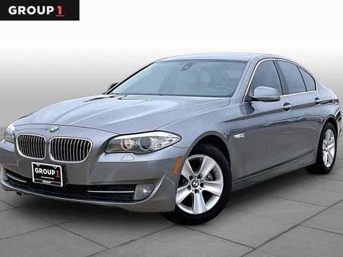 Used 2011 BMW 528i Sedan RWD image 1