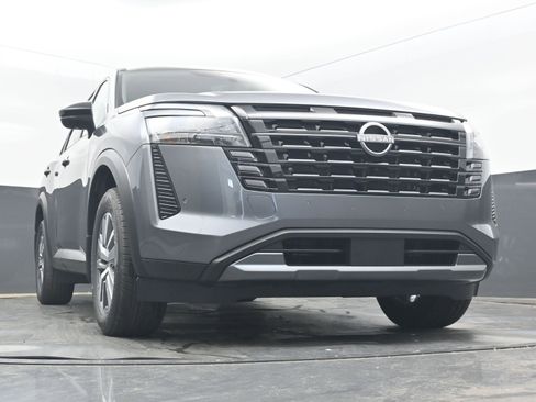 New 2026 Nissan Pathfinder SL FWD image 24