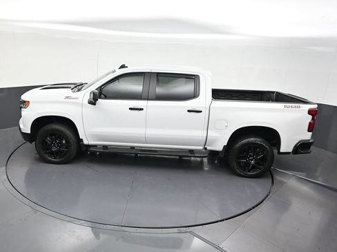 Used 2025 Chevrolet Silverado 1500 LT Trail Boss w/ LT Trail Boss Premium Package AWD/4WD image 16