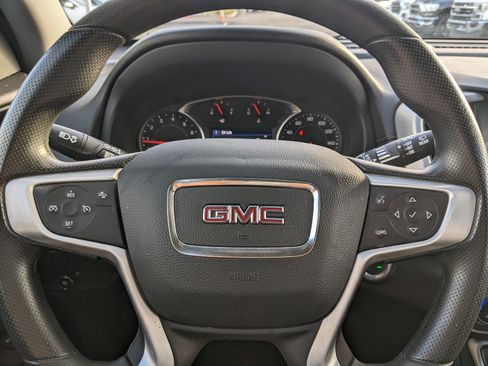 Used 2023 GMC Terrain SLE w/ Driver Convenience Package image 22