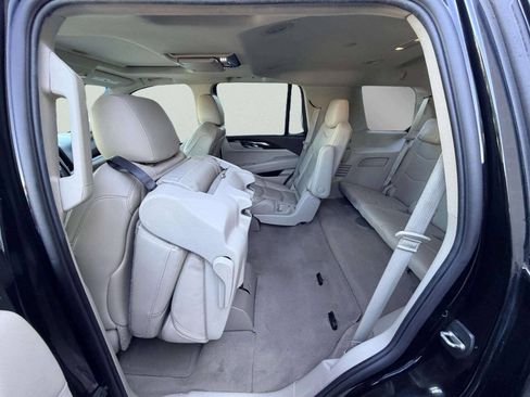 Used 2016 Cadillac Escalade Luxury AWD/4WD image 28