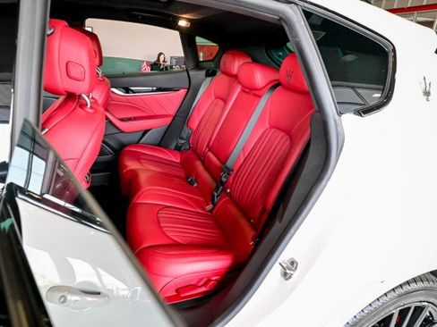 Used 2022 Maserati Levante GT image 20