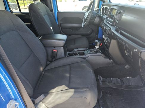 Used 2023 Jeep Wrangler Unlimited Sport AWD/4WD image 26