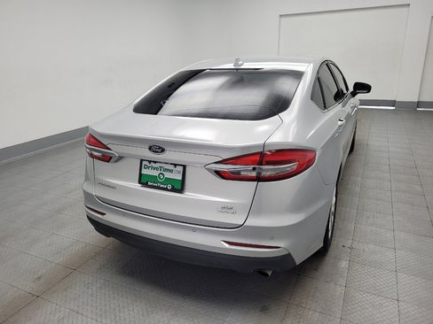 Used 2019 Ford Fusion SE FWD image 7