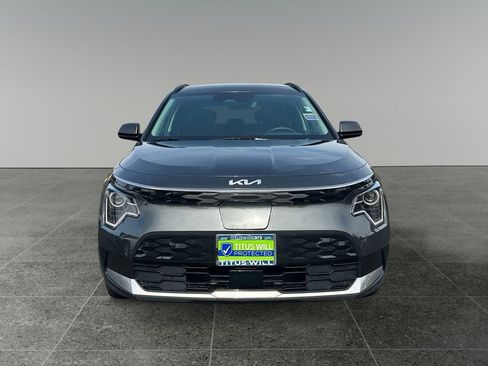 Used 2025 Kia Niro Wind FWD image 2