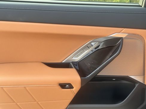 Used 2026 BMW 740i xDrive image 22