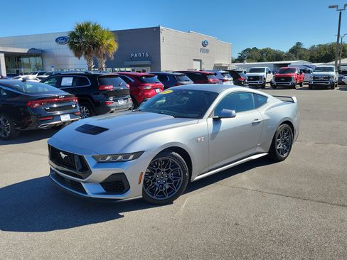 Used 2025 Ford Mustang GT w/ GT Performance Package image 1