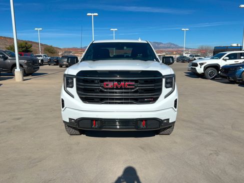 Certified 2025 GMC Sierra 1500 AT4 image 9