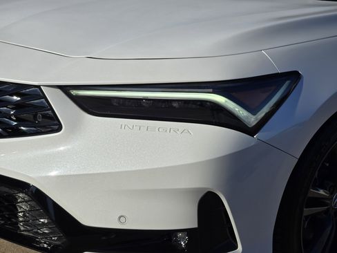 Certified 2025 Acura Integra A-Spec image 9