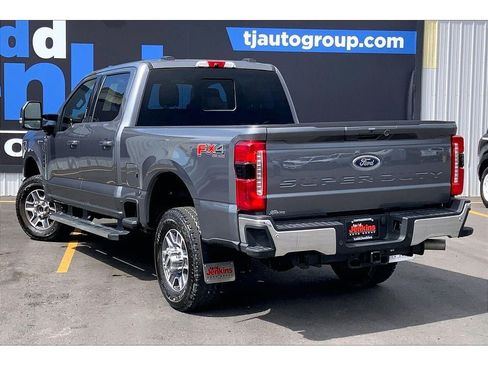 Used 2024 Ford F250 Lariat w/ FX4 Off-Road Package AWD/4WD image 13