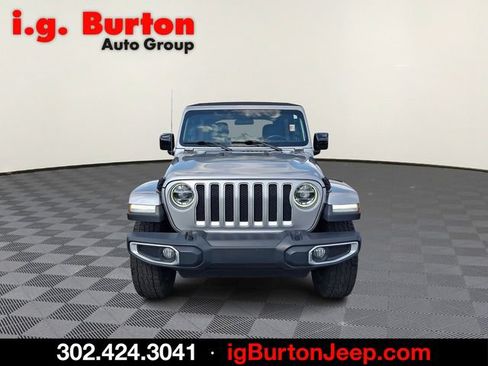 Used 2021 Jeep Wrangler Unlimited Sahara w/ LED Lighting Group AWD/4WD image 2
