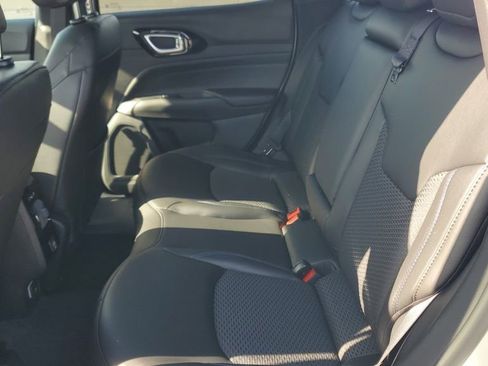 New 2026 Jeep Compass Latitude image 15