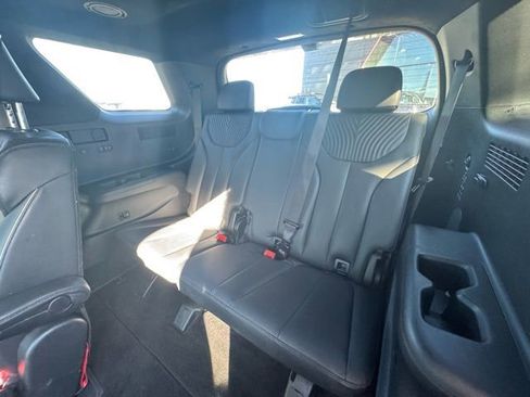 Used 2023 Hyundai Palisade Calligraphy image 11