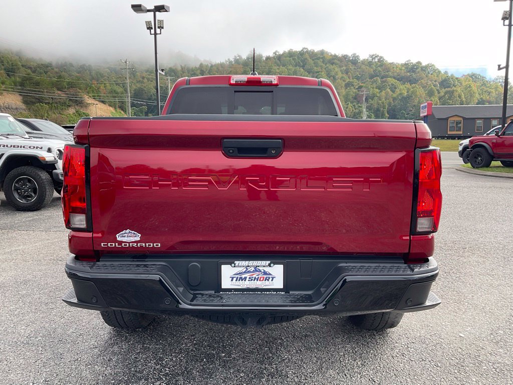 Used 2024 Chevrolet Colorado Trail Boss w/ Technology Package AWD/4WD image 5