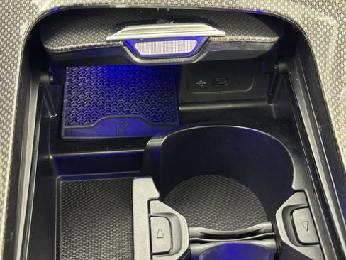 Used 2022 Mercedes-Benz C 300 C 300 w/ Exclusive Trim Package image 37