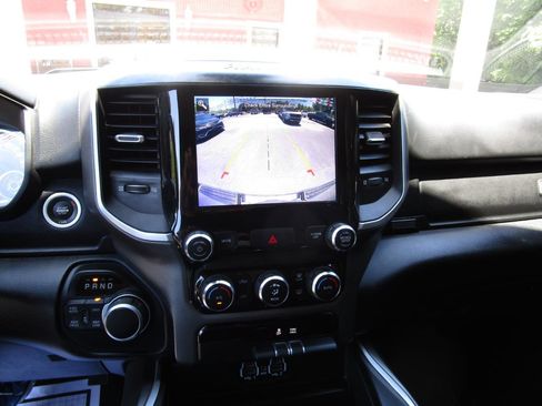 Used 2021 RAM 1500 Big Horn AWD/4WD image 17