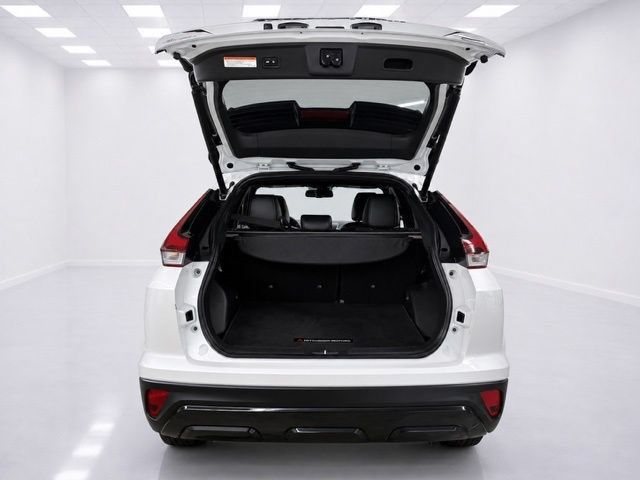 Used 2025 Mitsubishi Eclipse Cross AWD image 11
