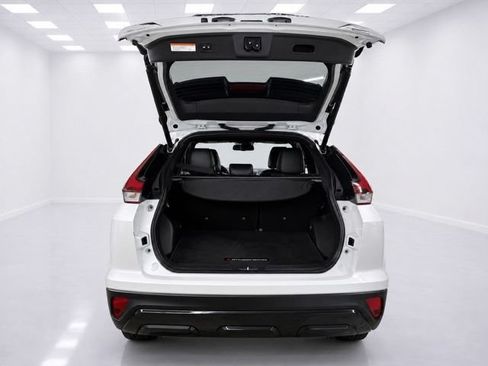 Used 2025 Mitsubishi Eclipse Cross AWD image 11
