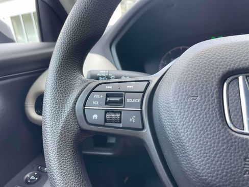 Certified 2024 Honda HR-V LX image 22
