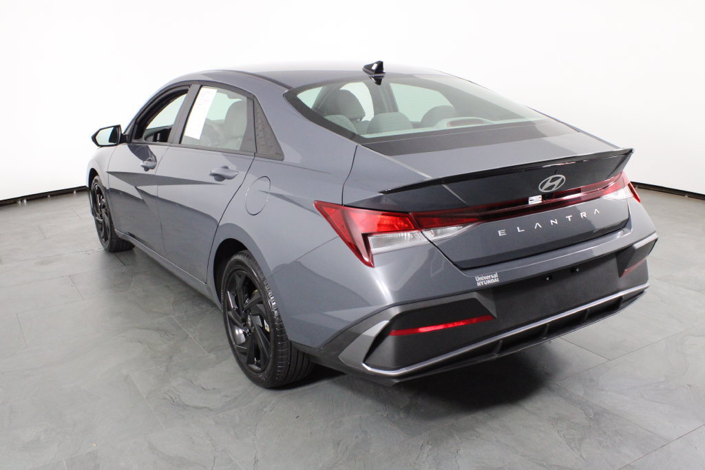 Certified 2026 Hyundai Elantra Sport FWD image 16