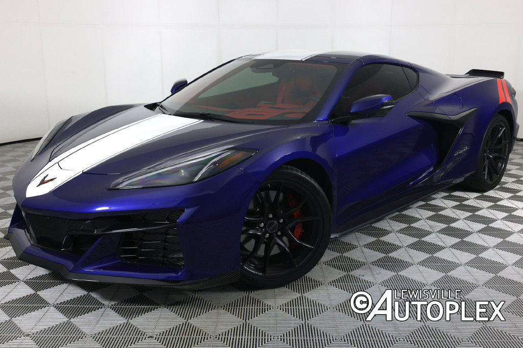 Used 2027 Chevrolet Corvette Grand Sport w/ Z52 Sport Performance Package RWD image 1
