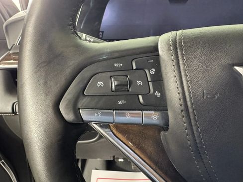 Used 2024 Cadillac Escalade Sport Platinum w/ LPO, ONYX Package AWD/4WD image 16