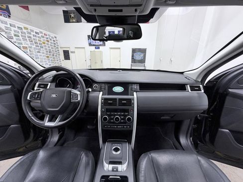 Used 2017 Land Rover Discovery Sport HSE AWD/4WD image 29