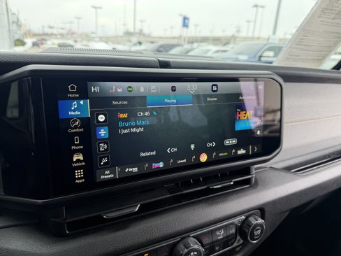 Used 2025 Ford Explorer ST image 44