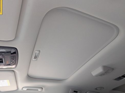 New 2026 Kia Carnival SX Prestige FWD image 28