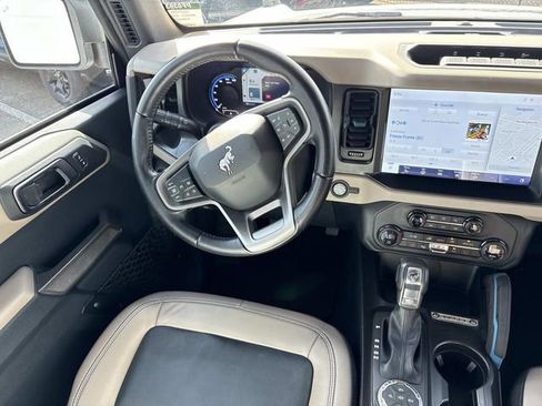 Certified 2023 Ford Bronco Wildtrak image 14
