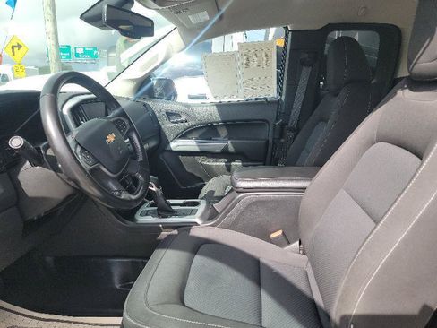 Used 2022 Chevrolet Colorado LT w/ Fleet Safety Package RWD image 10