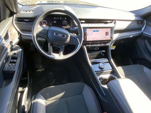 New 2026 Jeep Grand Cherokee Limited w/ Limited Altitude Package image 36