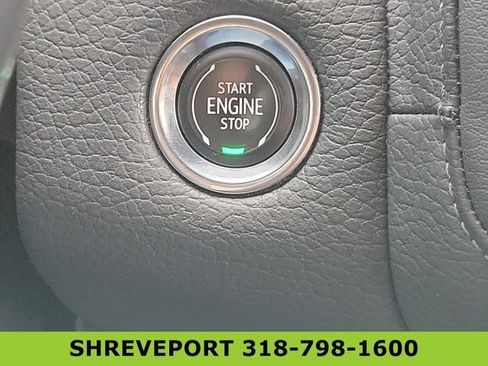 Certified 2021 GMC Yukon XL Denali w/ Denali Premium Package AWD/4WD image 17