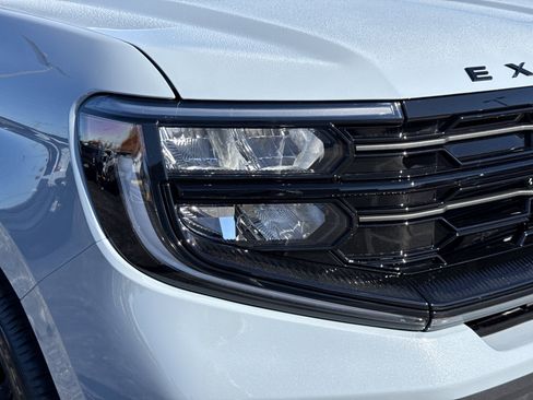 New 2026 Ford Expedition Max Platinum image 7