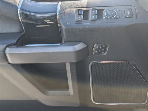 Used 2020 Ford F350 Platinum w/ FX4 Off-Road Package image 27