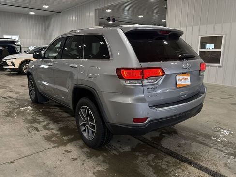 Used 2021 Jeep Grand Cherokee Limited image 2