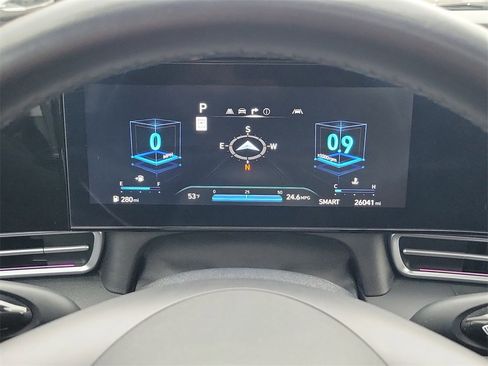 Used 2024 Hyundai Elantra SEL w/ Convenience Package image 16