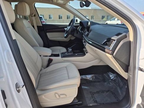 Used 2023 Audi Q5 Premium w/ Convenience Package AWD/4WD image 19