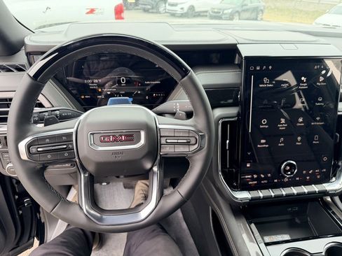 New 2026 GMC Yukon XL Elevation w/ Elevation Premium Package image 17