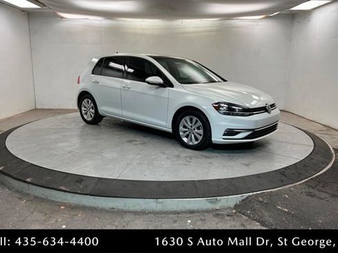 Used 2018 Volkswagen Golf SE image 7