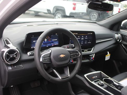 New 2026 Chevrolet Equinox LT FWD image 23