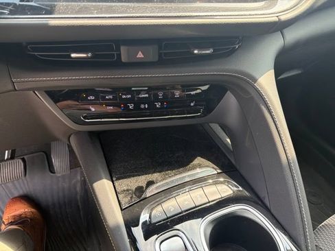 Used 2023 Buick Envision Preferred AWD/4WD image 17