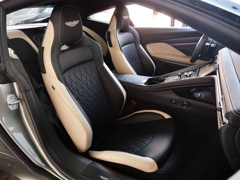 Used 2025 Aston Martin DB12 Coupe RWD image 12