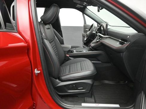 Used 2025 Ford Explorer ST-Line w/ Premium Package image 31