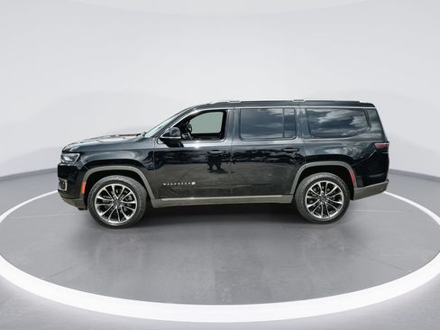 Used 2022 Jeep Wagoneer Series III w/ Premium Group I AWD/4WD image 5