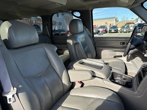 Used 2005 Chevrolet Tahoe LT w/ LT Preferred Equipment Group image 19