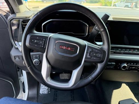 Used 2025 GMC Sierra 1500 SLT AWD/4WD image 30